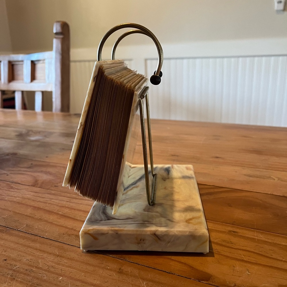 Vintage Faux Marble Resin Flip Photo Holder - Picture 5 of 16